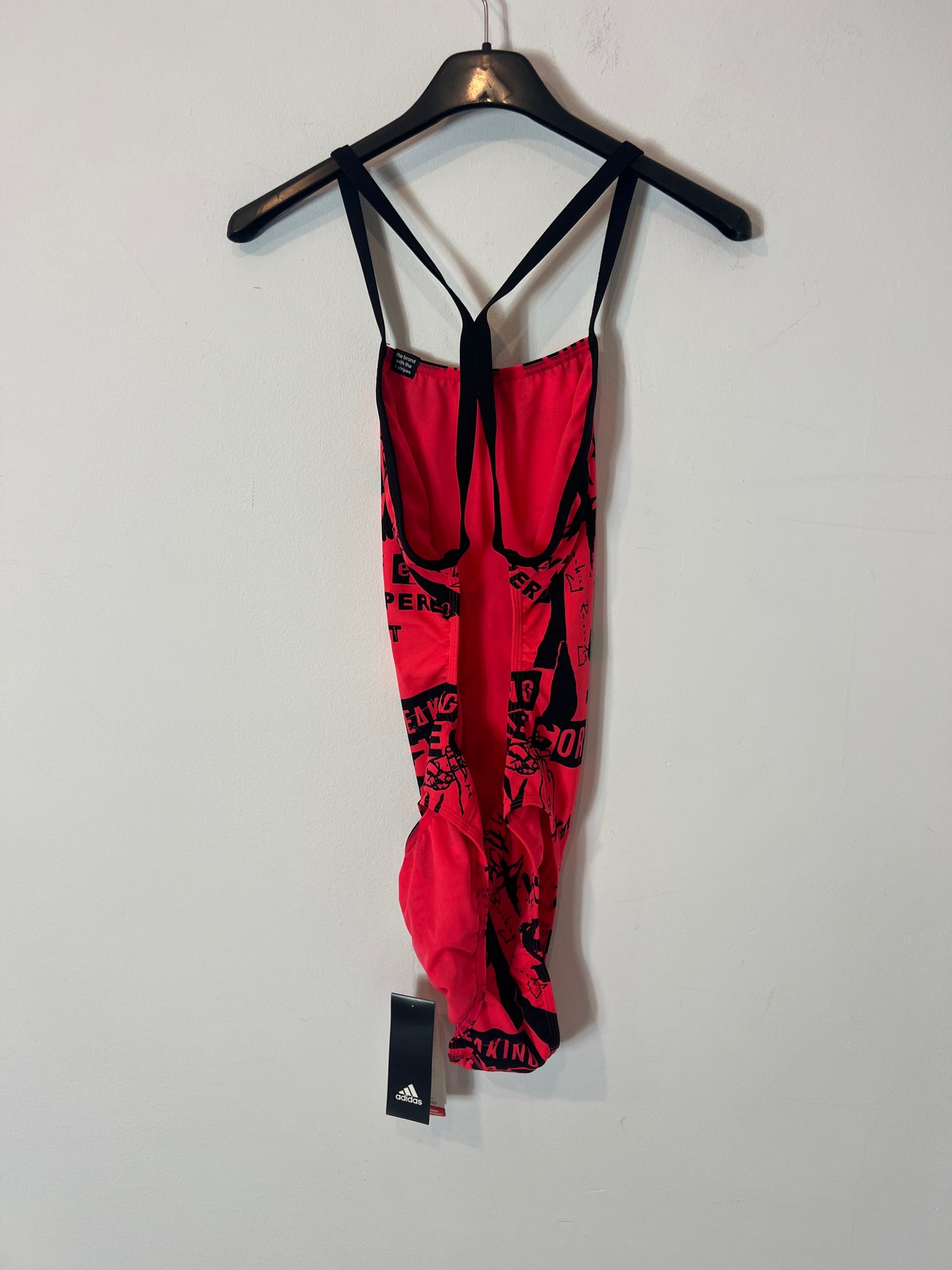 ADIDAS. Bañador deportivo estampado. T 38