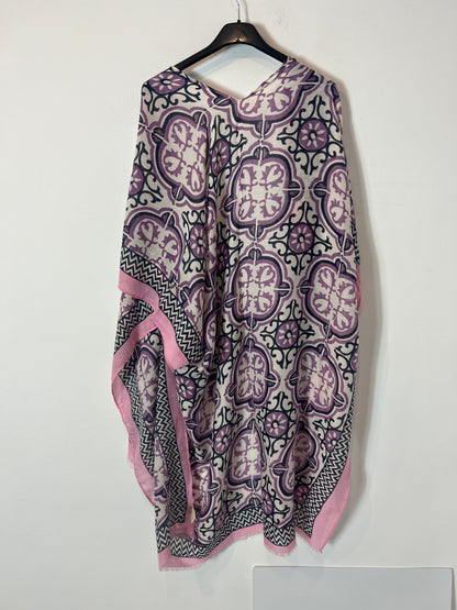 OTRAS. Kimono estampado. TU