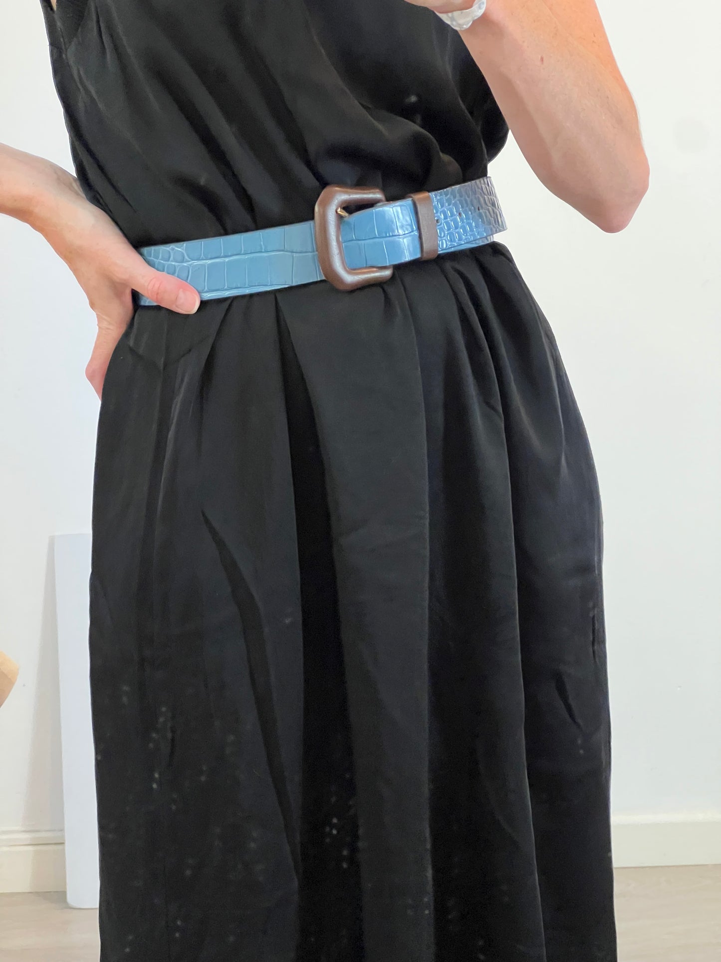 BALTEI STUDIO. Cinturón azul  T.s/m