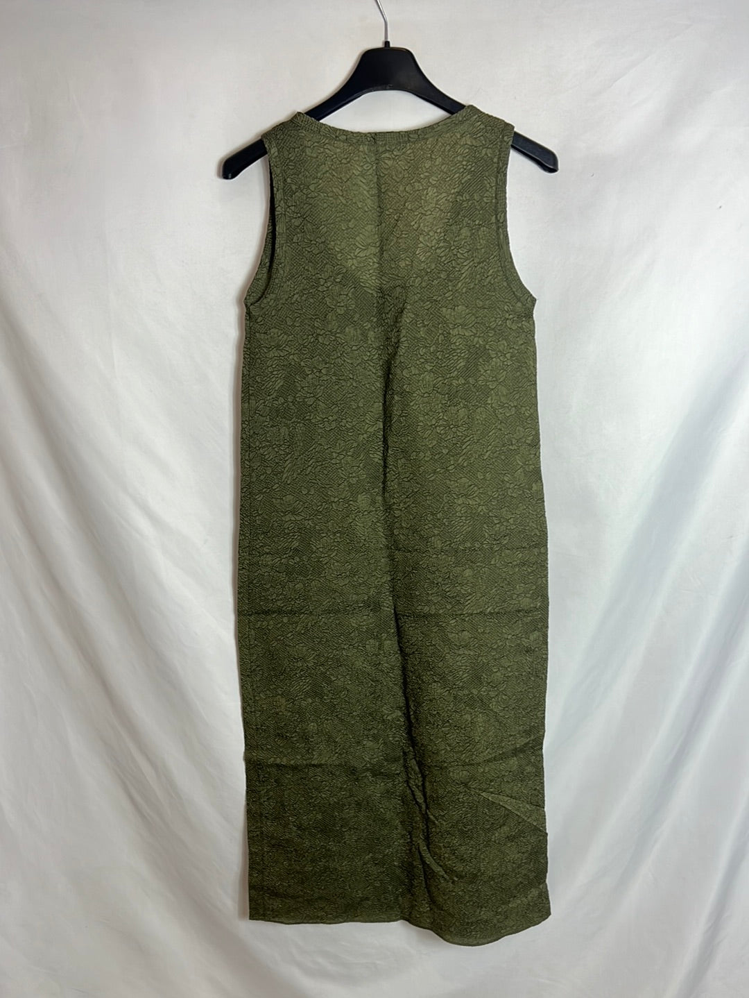 MARLOTA. Vestido verde seda con textura. T 36