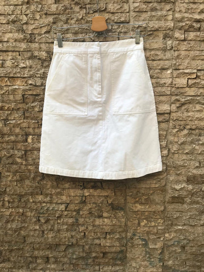 MASSCOB. Falda denim blanca bolsillos