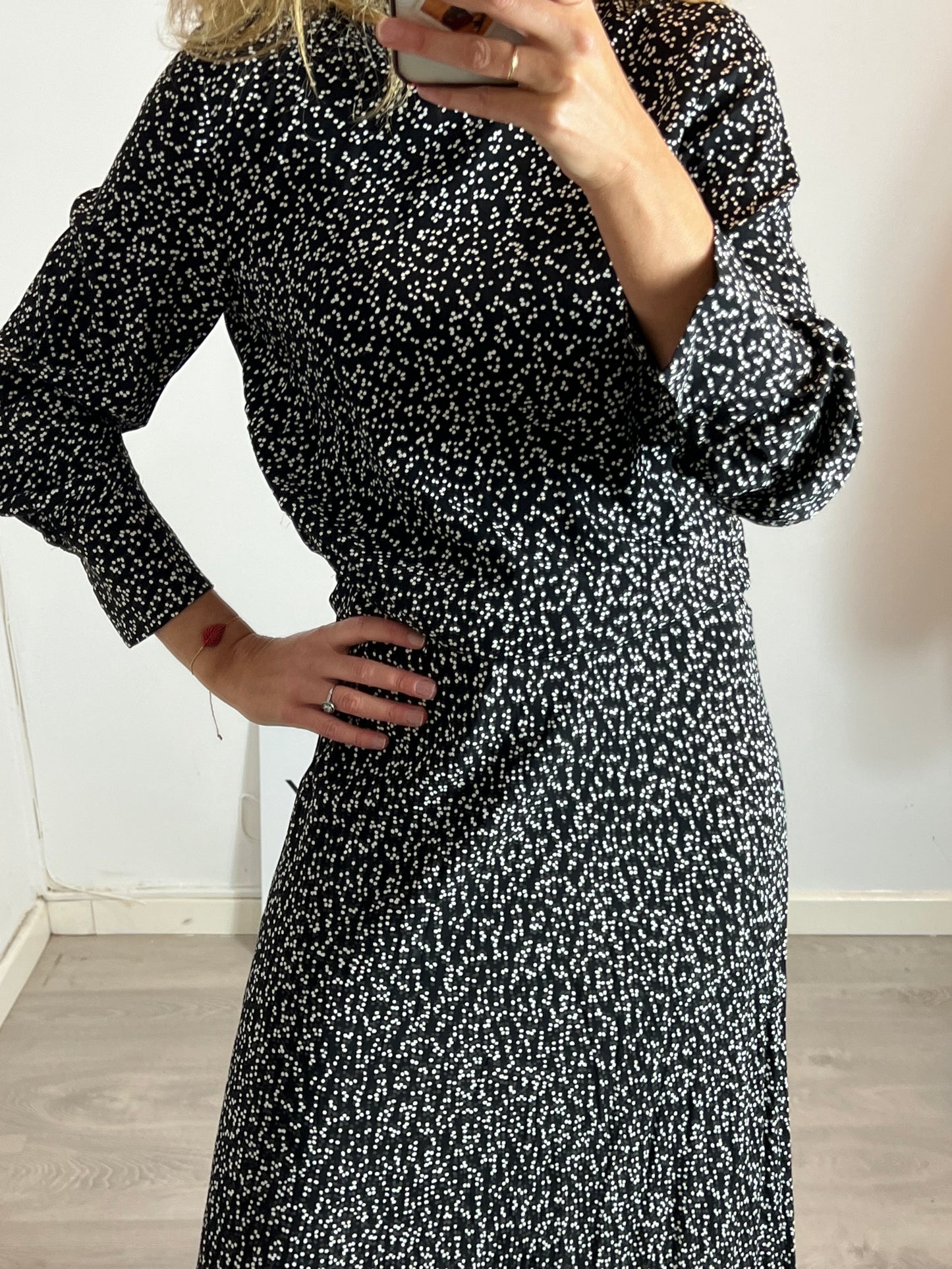 ZARA. Vestido  largo negro estampado. T XS-S