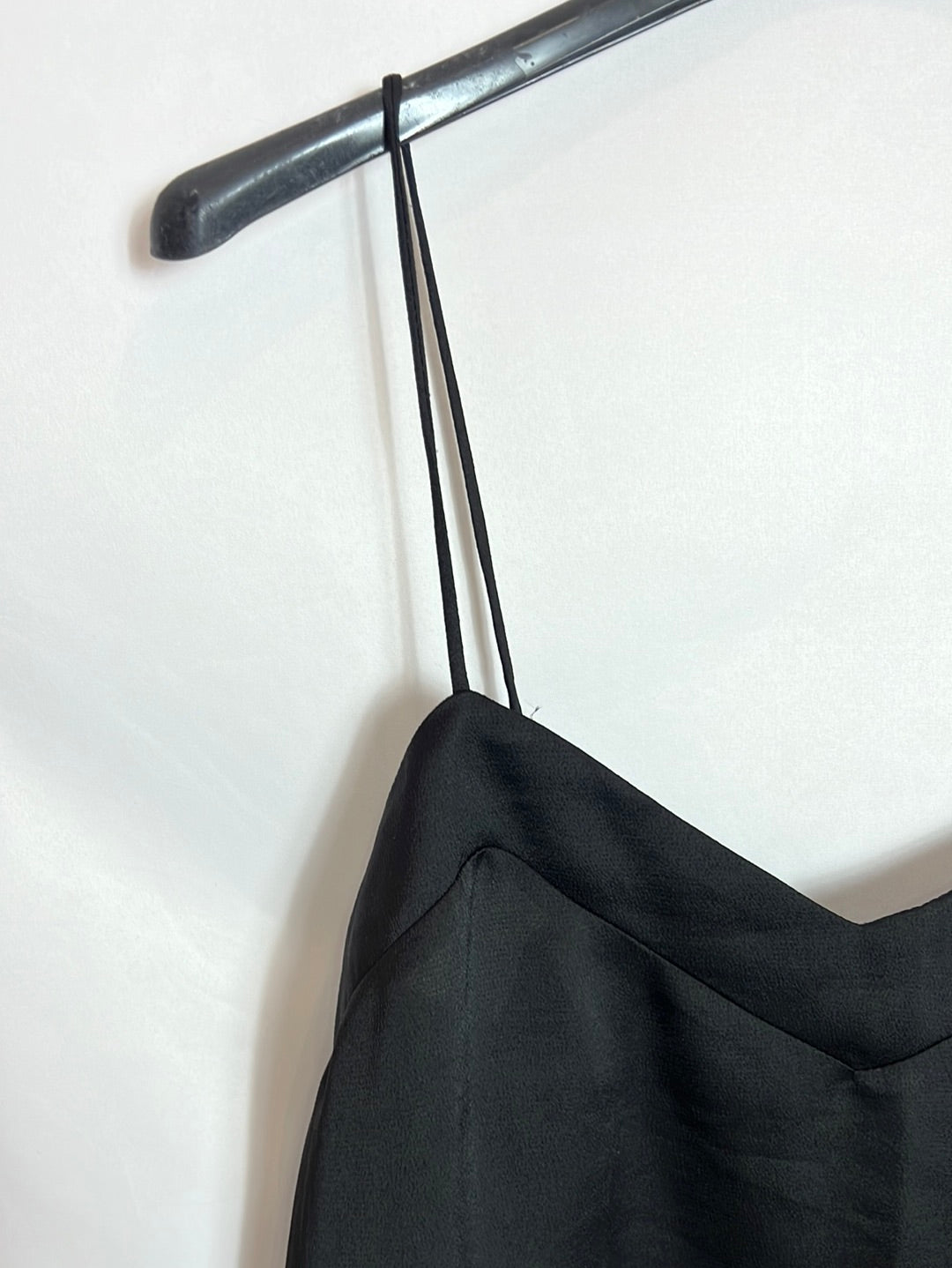 MANGO. Top negro tirantes. T M