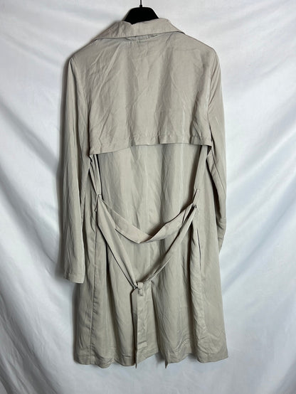 STRADIVARIUS. Chaqueta fina beige  T.s