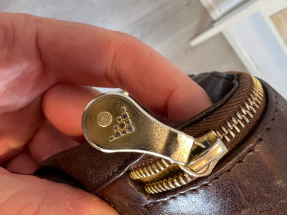 BOTTEGA VENETA. Vintage leather belt bag/crossbody bag