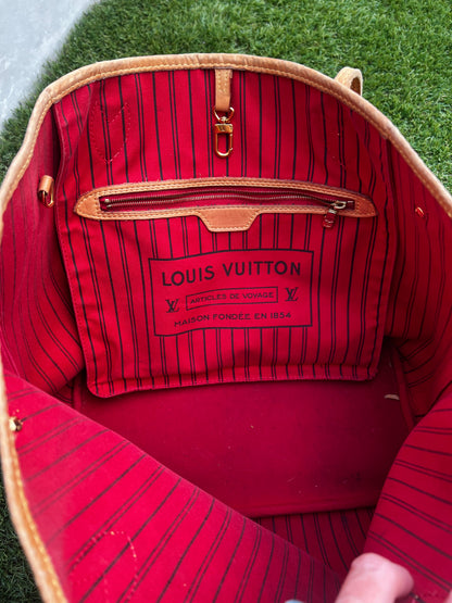 LOUIS VUITTON. Bolso neverfull