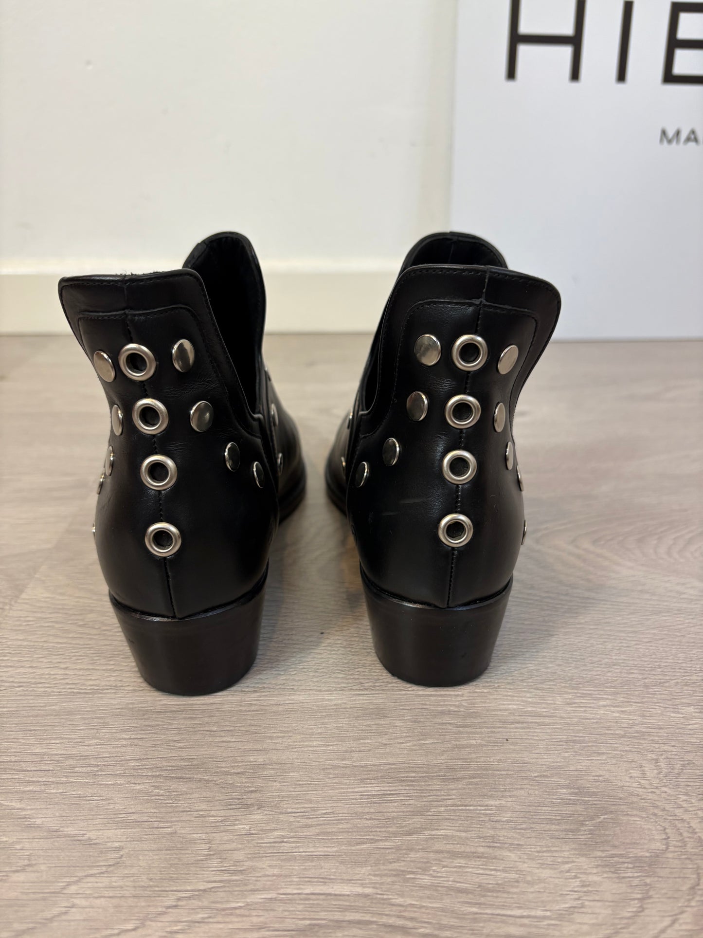 MICUIR. Punky boots negras tachas