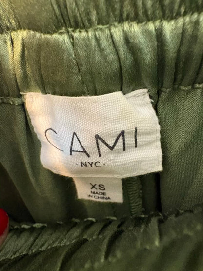 CAMI NYC. Pantalón verde seda bolsillos