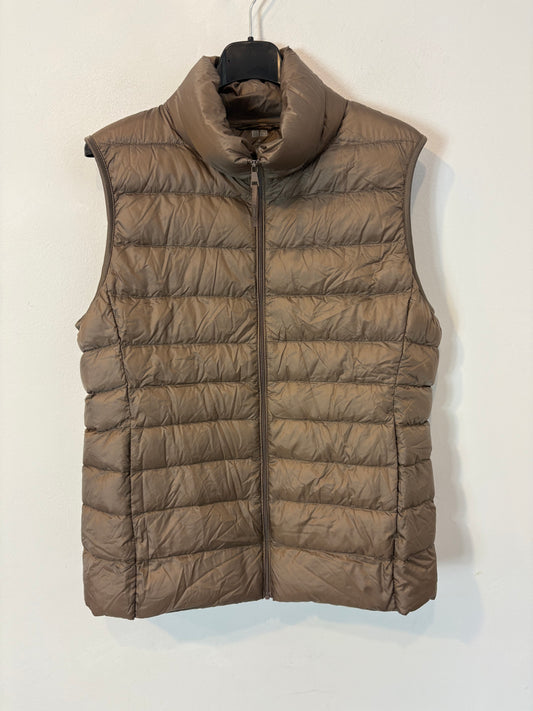 UNIQLO. Plumas sin mangas ligero marrón claro