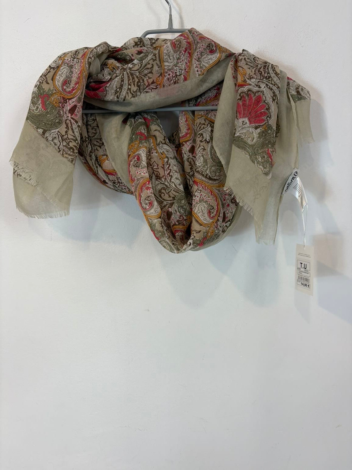 NATURA. Pañuelo estampado fluido