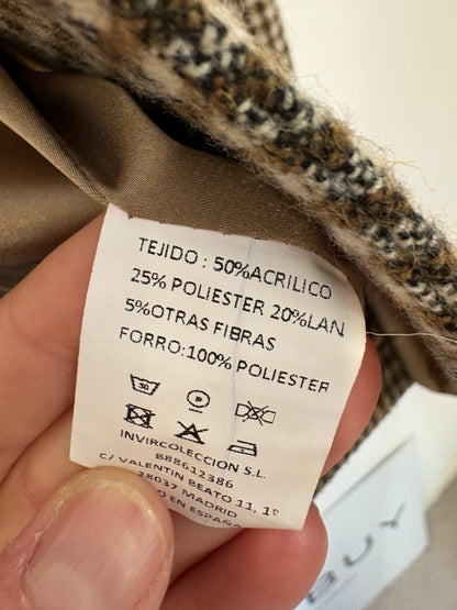 IQ. Checkered jacket with wool. TM