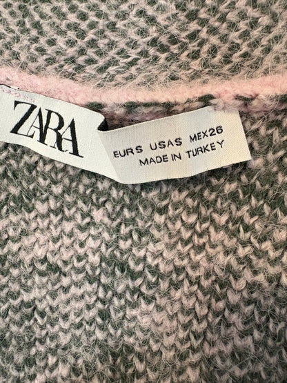 ZARA. Conjunto punto botones joya