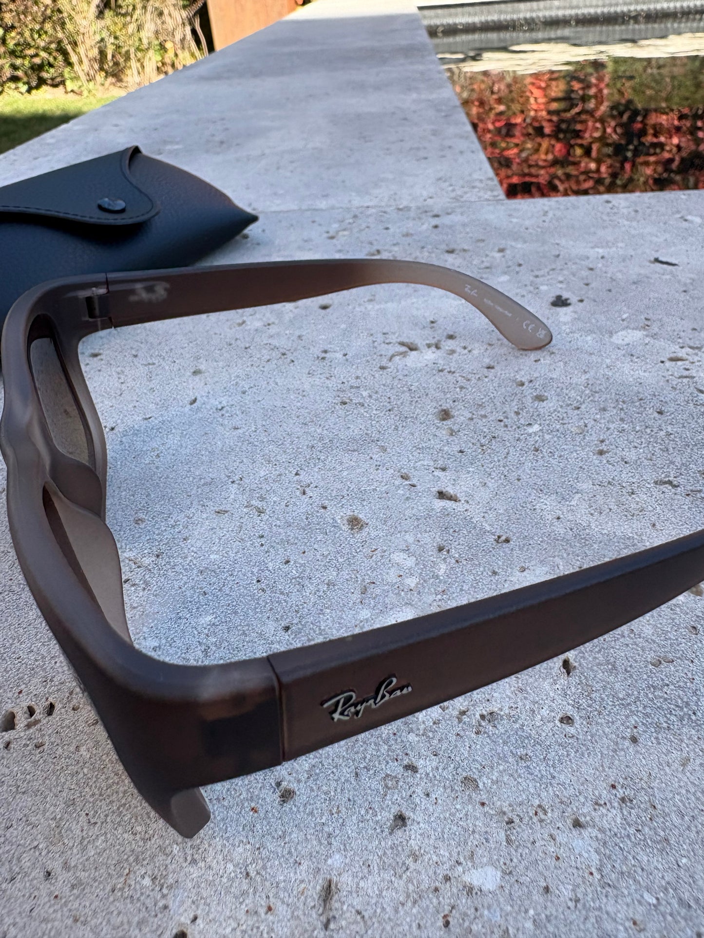 RAYBAN. Gafas de sol mate