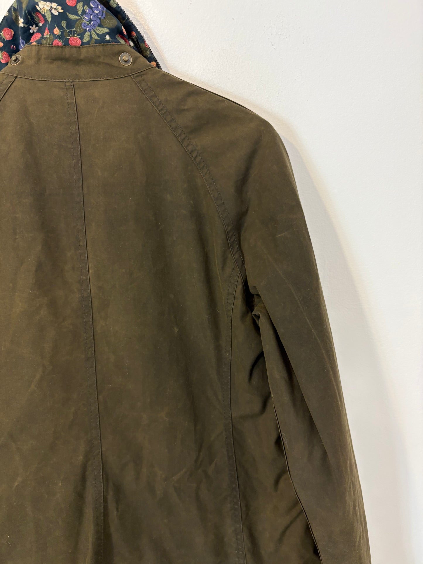 BARBOUR. Chaqueta encerada edición limitada x Liberty London