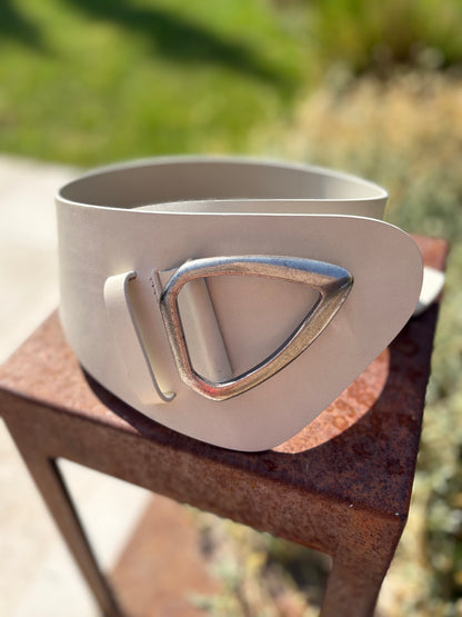 ISABEL MARANT. Cinturón fajín piel color piedra. T S