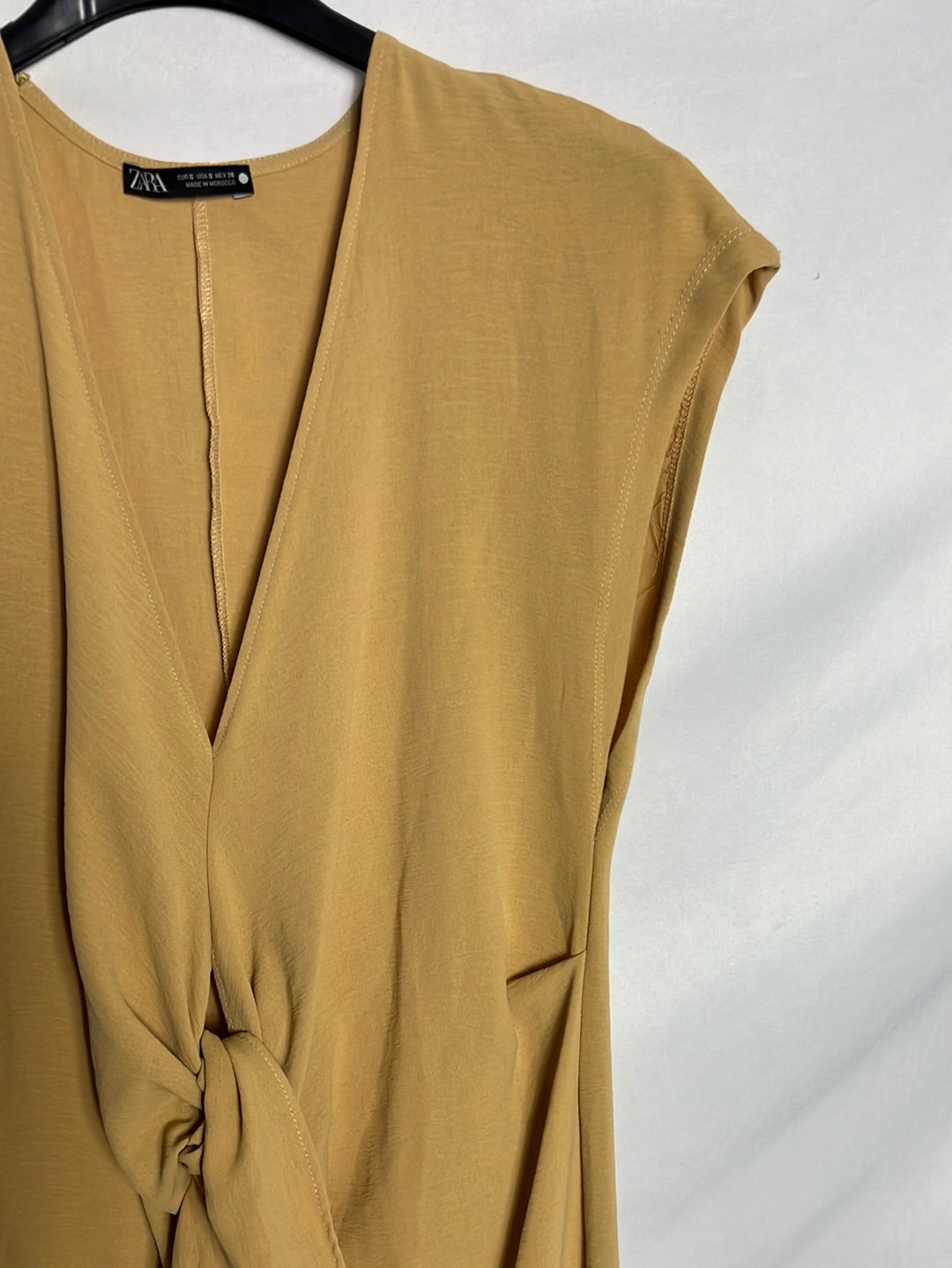 ZARA. Vestido midi apertura lazada. T S