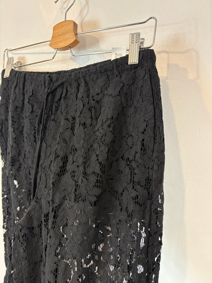 ZARA. Conjunto negro encaje