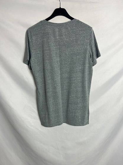 CONVERSE. Camiseta gris logo. T L (M)