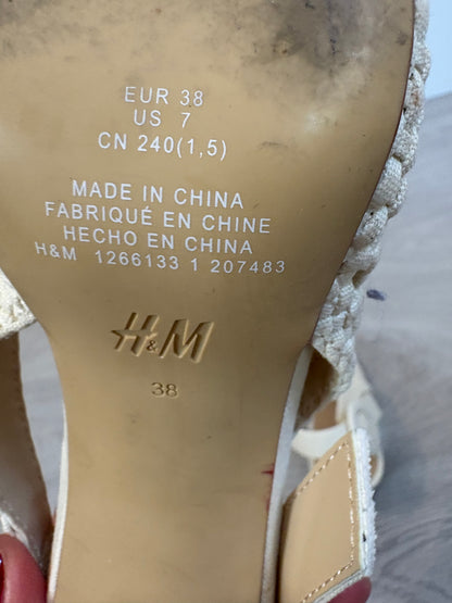 H&M. Sandalia destalonada en crudo T. 38