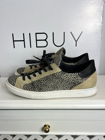 BETTIES. Zapatillas textura print. T 39