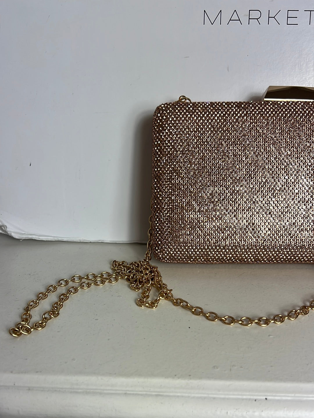 OTRAS. Bolso rígido pedreria