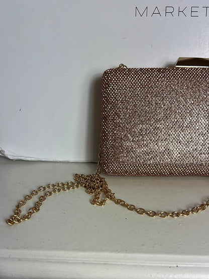 OTRAS. Bolso rígido pedreria