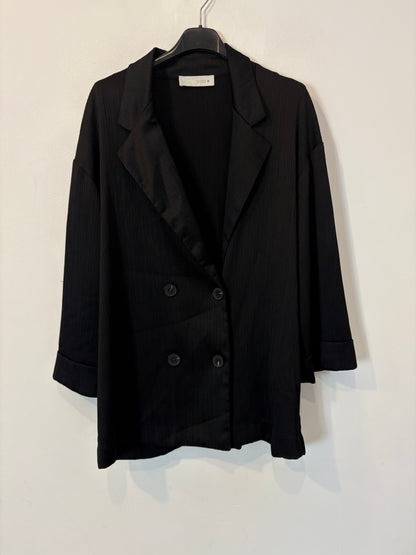 ZARA. Total look negro fluido