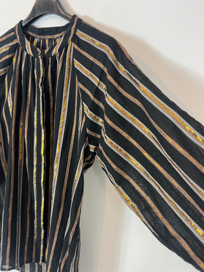 MAISON HOTEL. Black striped blouse Tu(S)