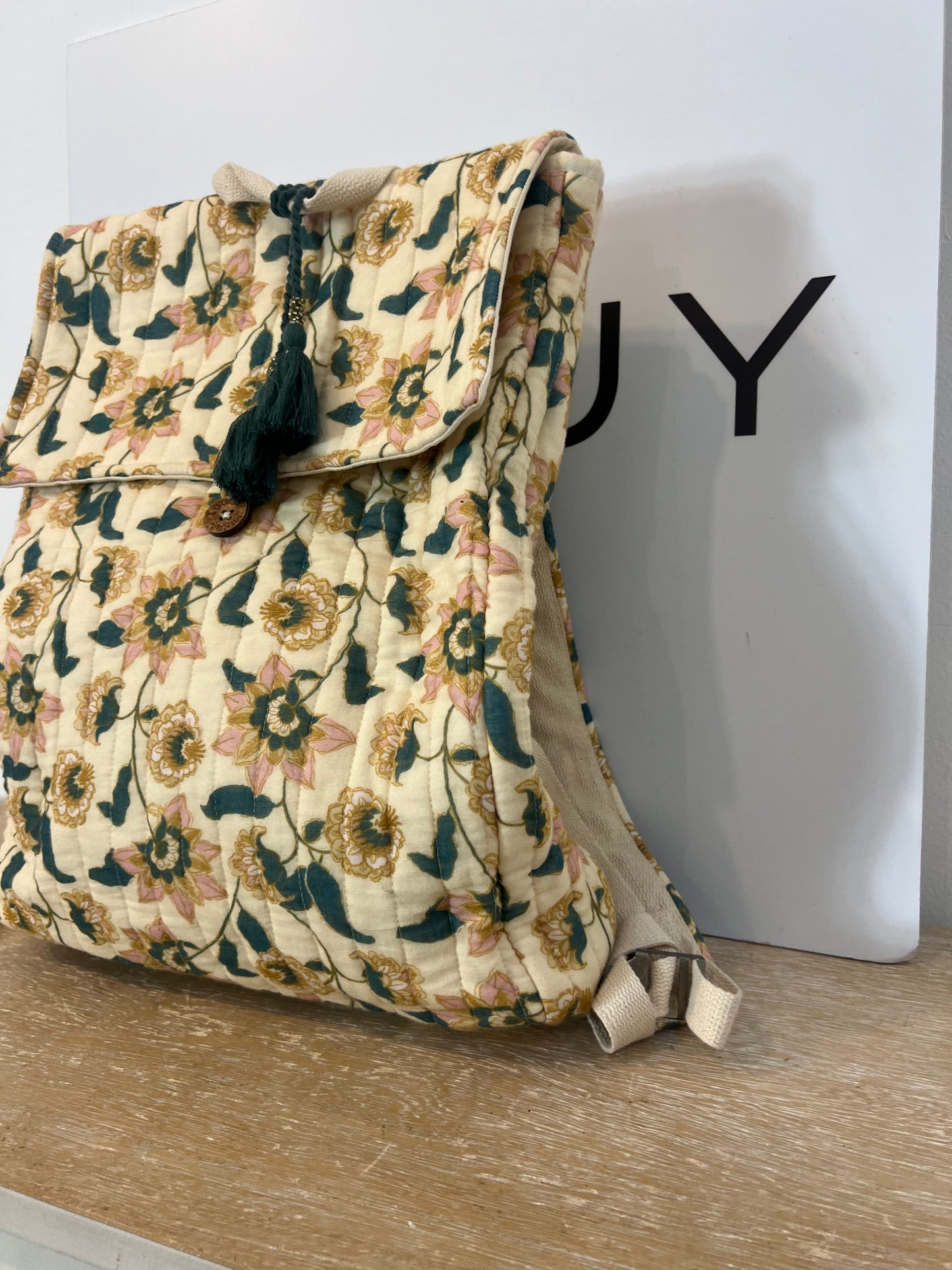 LOUISE MISHA. Mochila beige flores