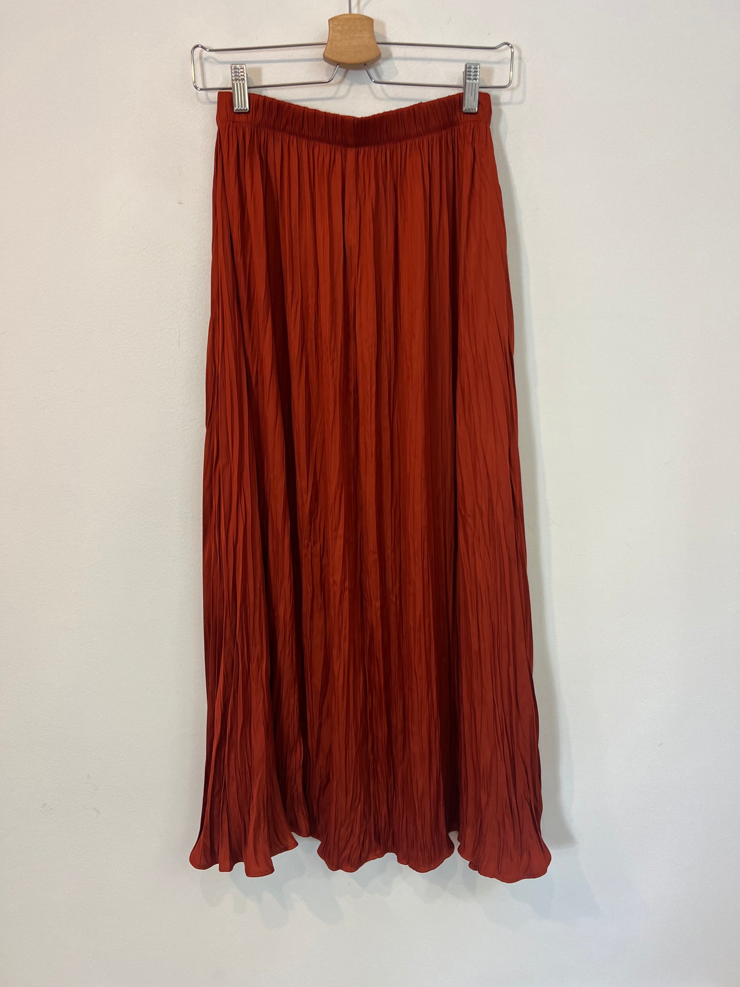 ZARA. Falda larga fluida. T XS/S