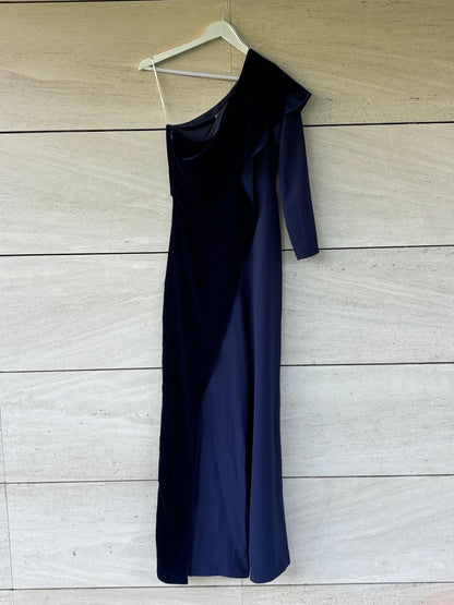 LADY PIPA. Mono azul fluido capa en terciopelo