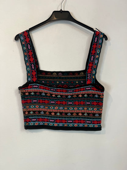 ZARA. top negro bordados T.s
