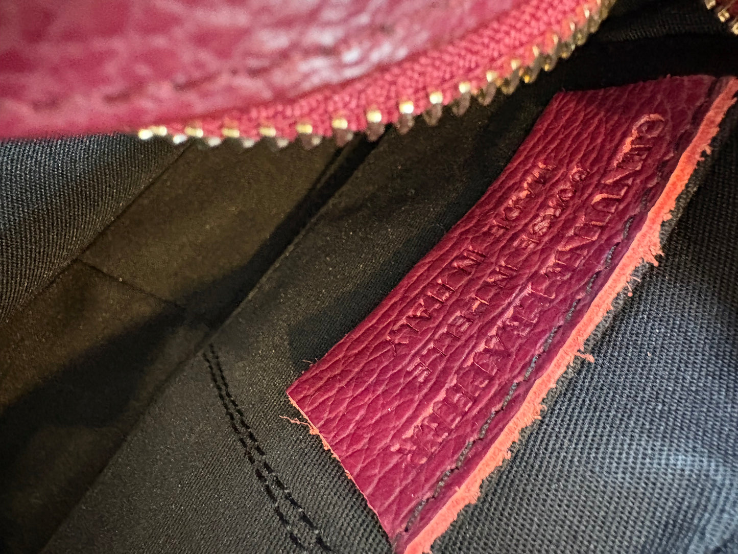 EHLEA. Bolso piel burdeos