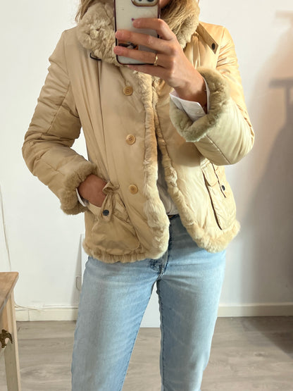 WEEKEND MAXMARA. Beige quilted coat. Size 38