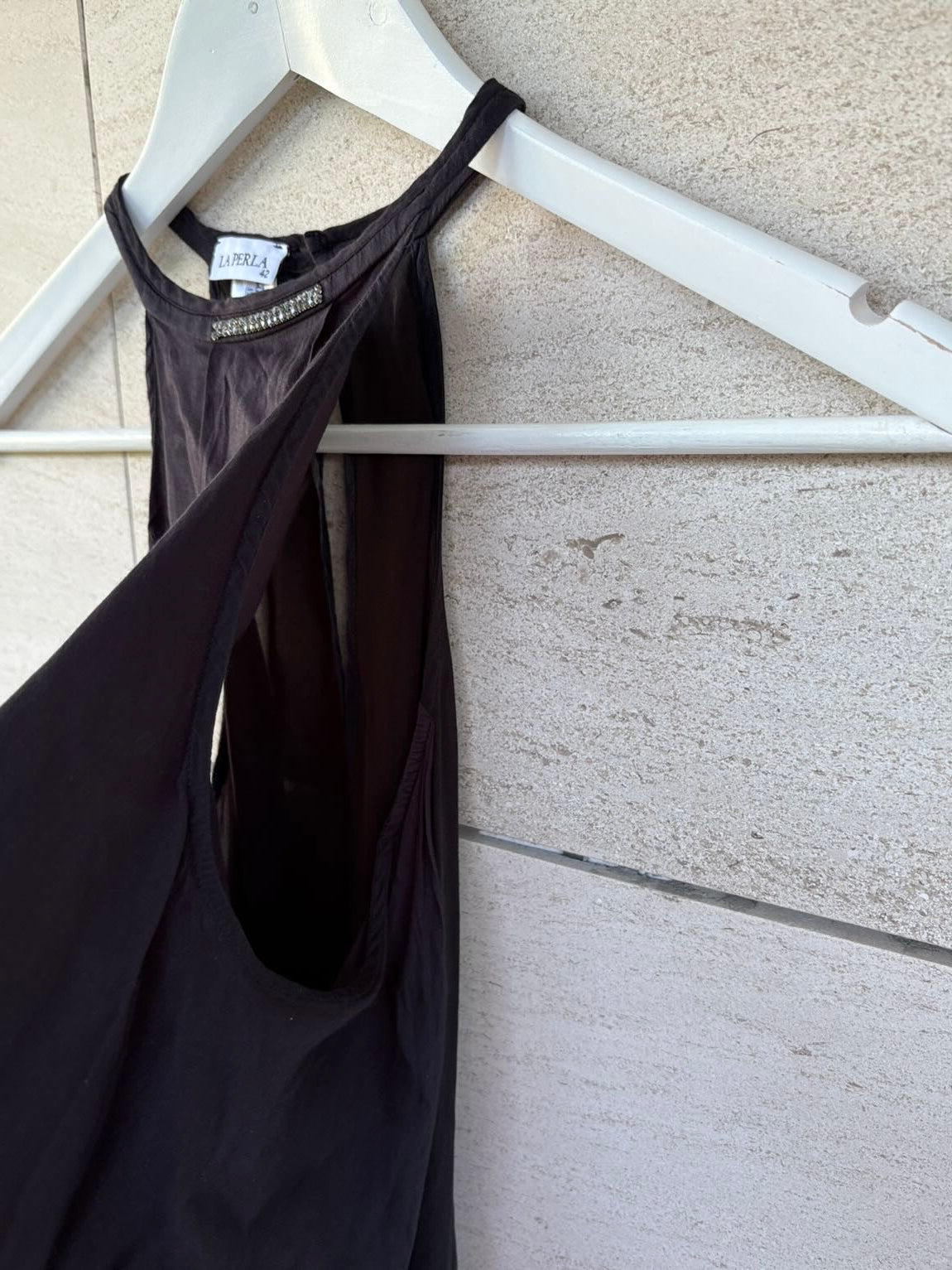 LA PERLA- Top negro con seda detalle cuello