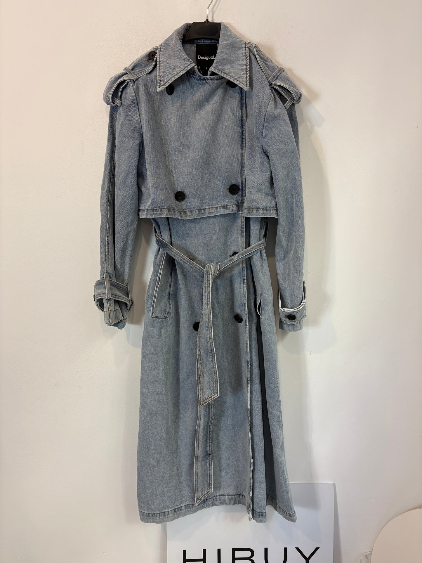 DESIGUAL. Gabardina denim