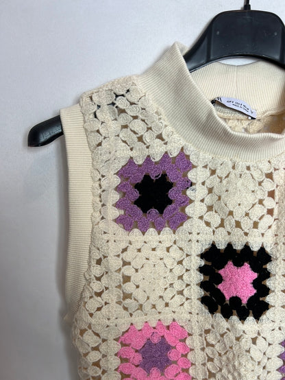 ZARA. Top punto beige parches. T S