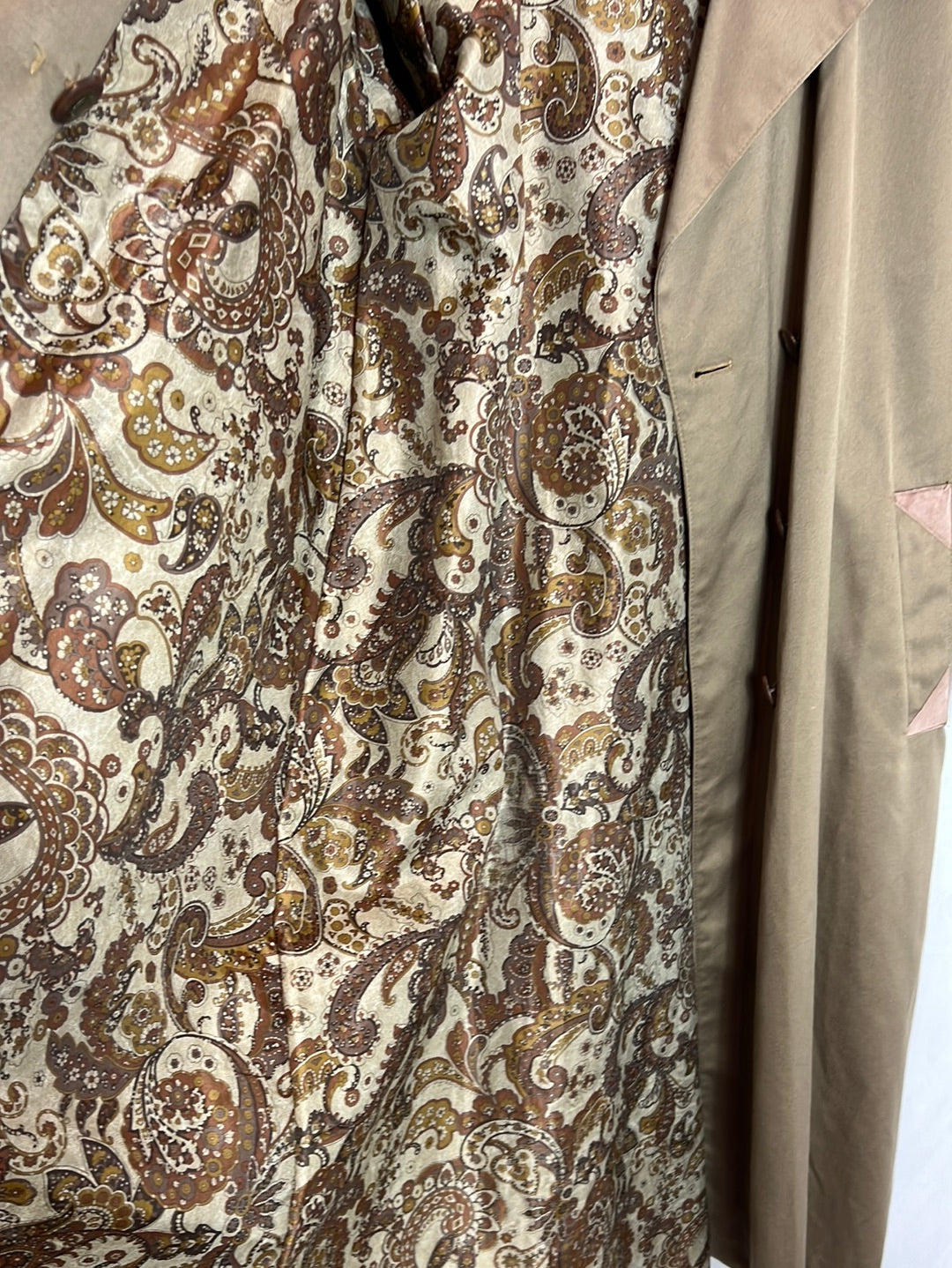 PRISCILLE. Double-textured green trench coat. TM