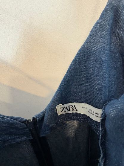 ZARA. Vestido largo denim detalles deshilachados