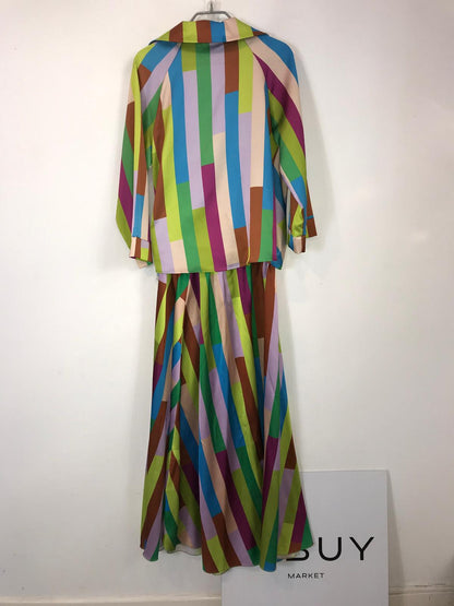 BASYCO. Conjunto blusa y falda rayas colores