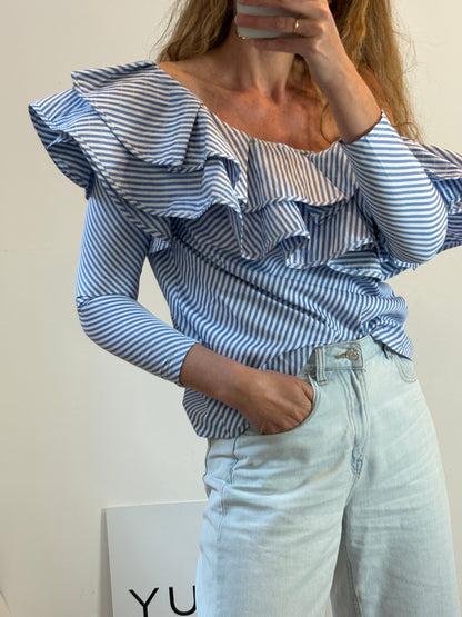 OTRAS. Blusa rayas volantes