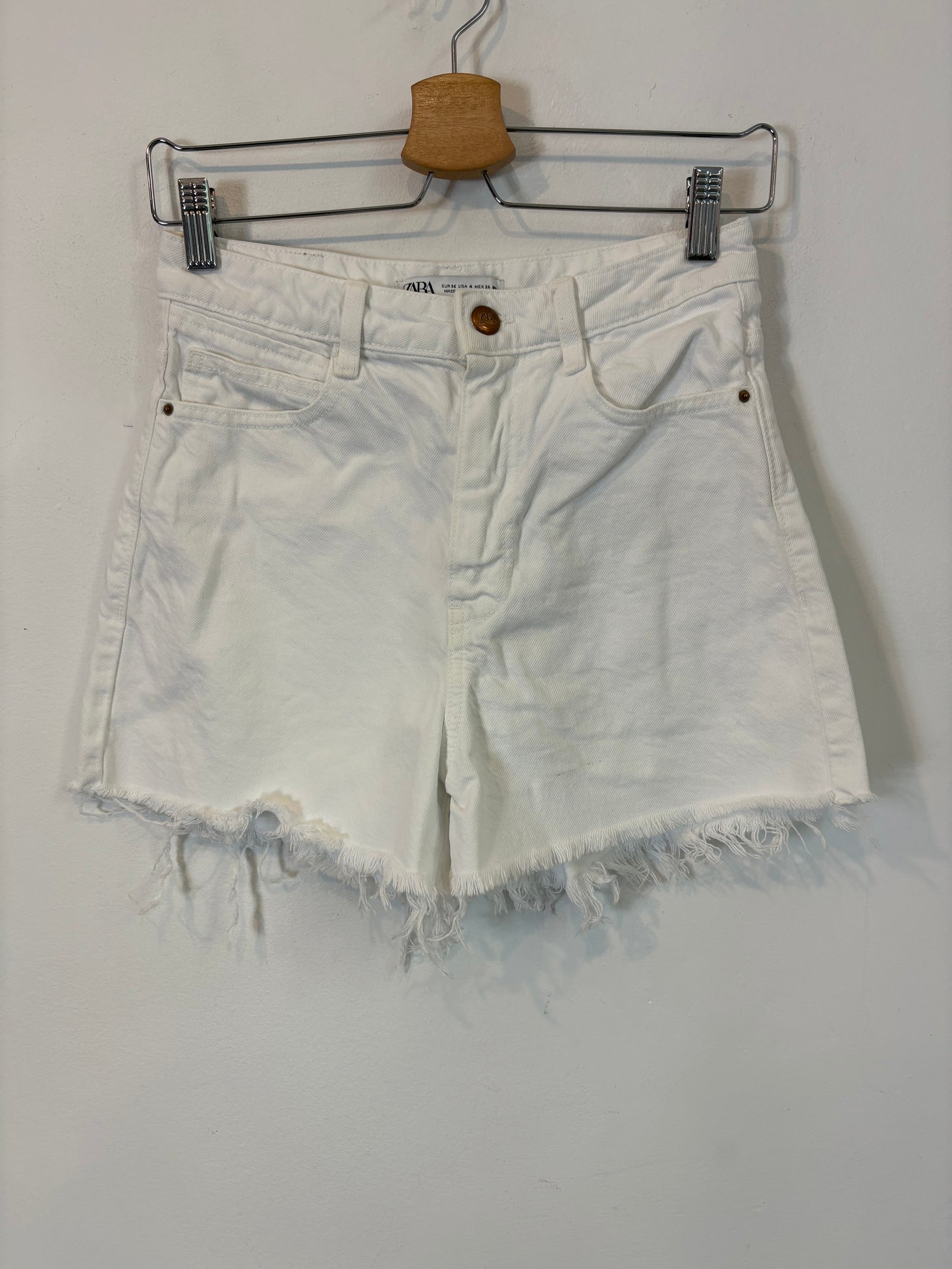 ZARA. White fringed shorts, size 36