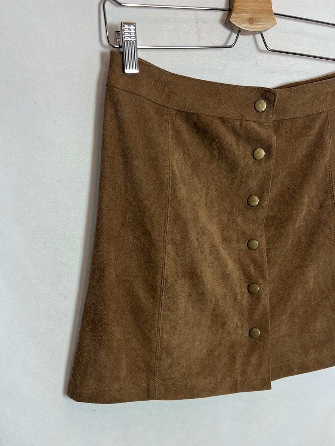 OTRAS. Falda antelina botones T.u(s)