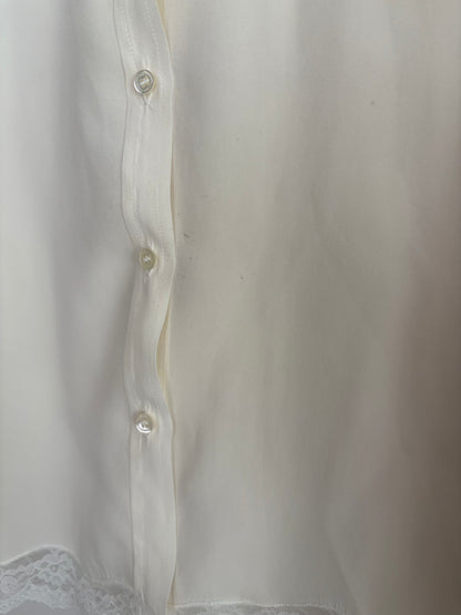 TCN. Blusa seda encaje