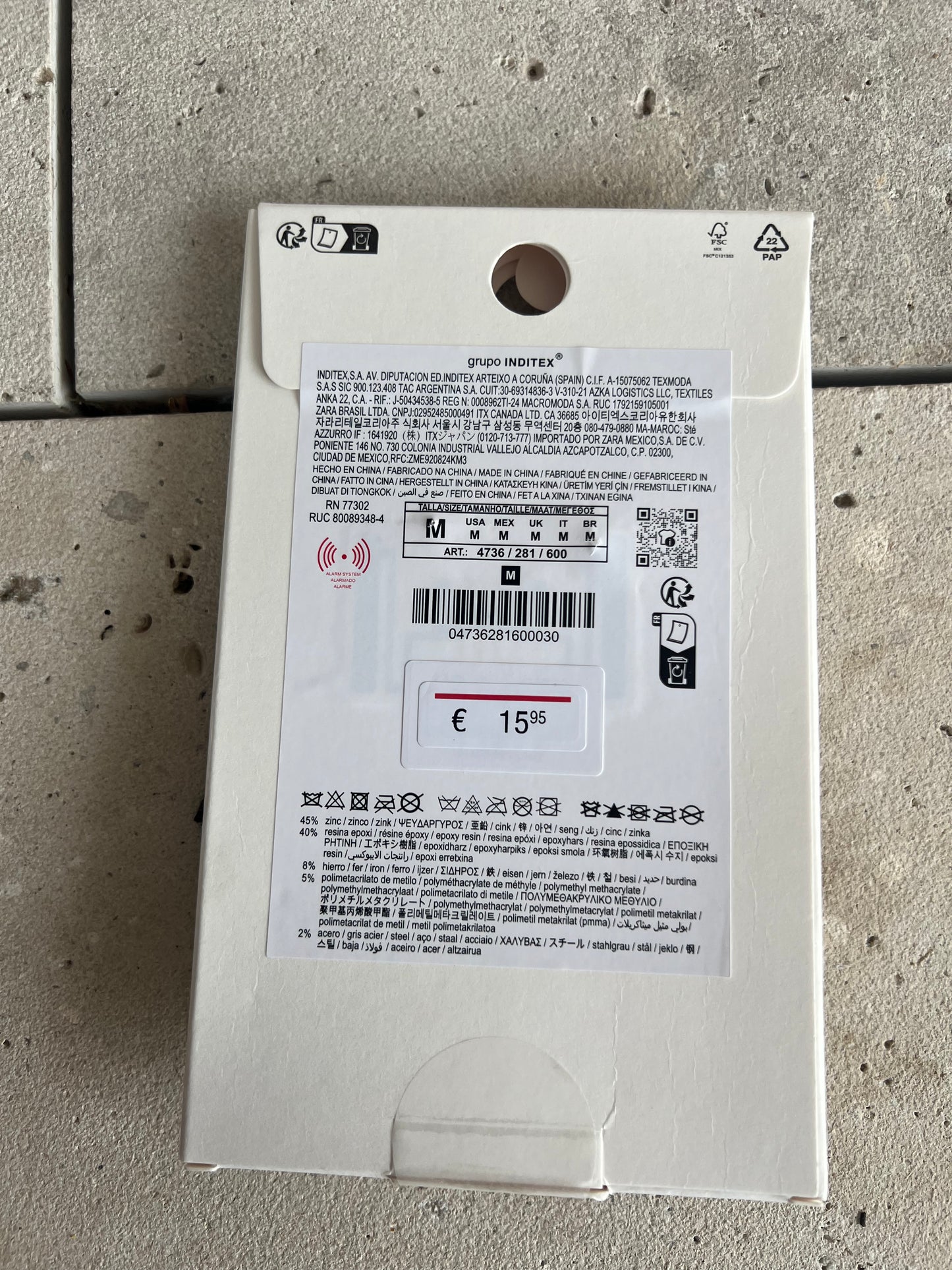 ZARA. Pendientes largos bolitas rojas. T M