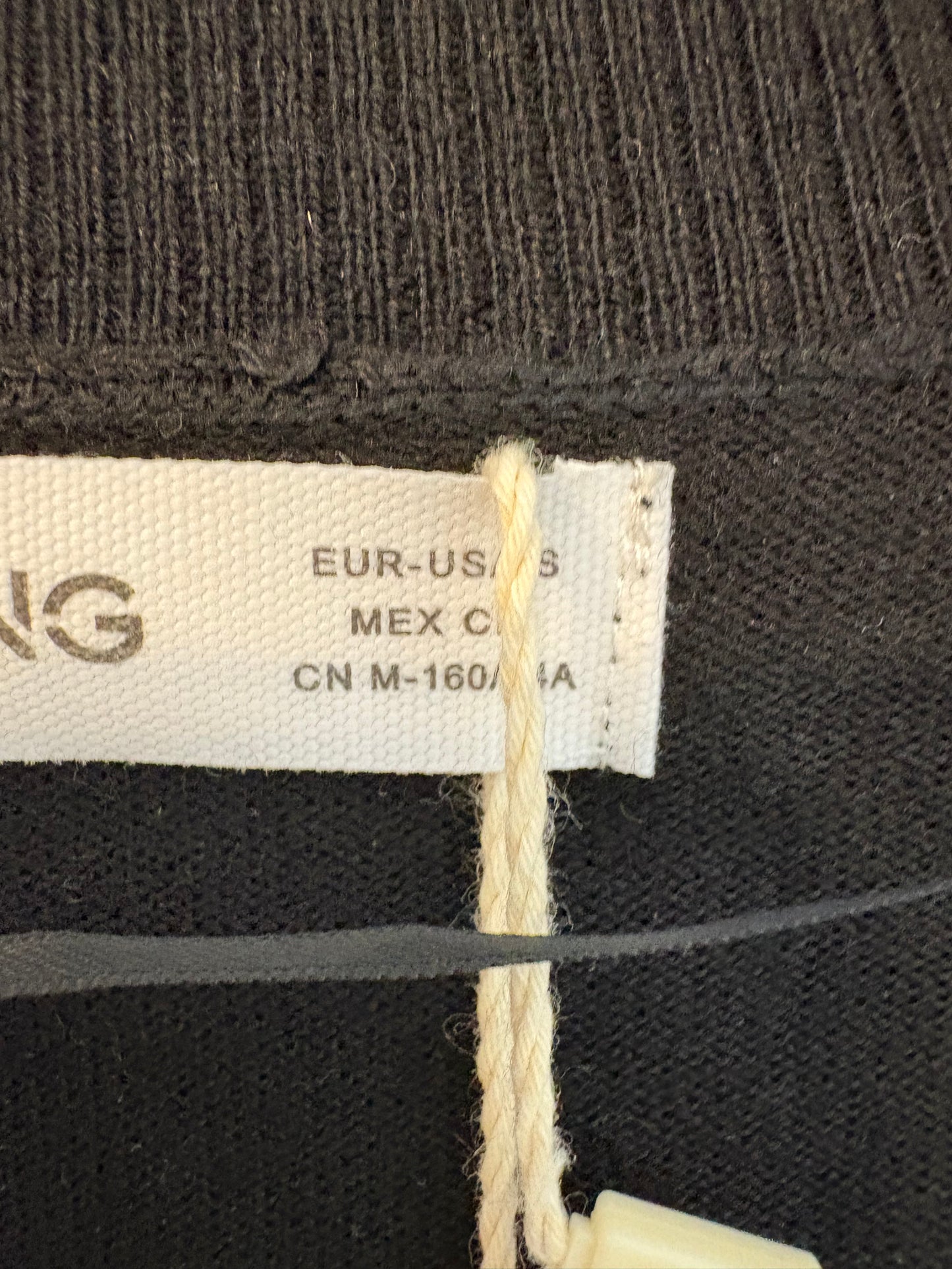 MANGO. Chaqueta punto básica