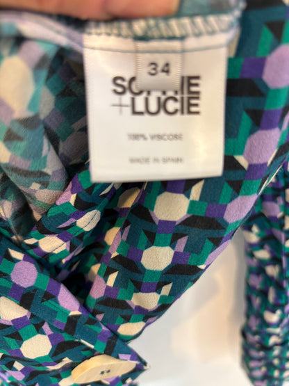 AMEÉ. Sleeveless fringed sweater S.(s)