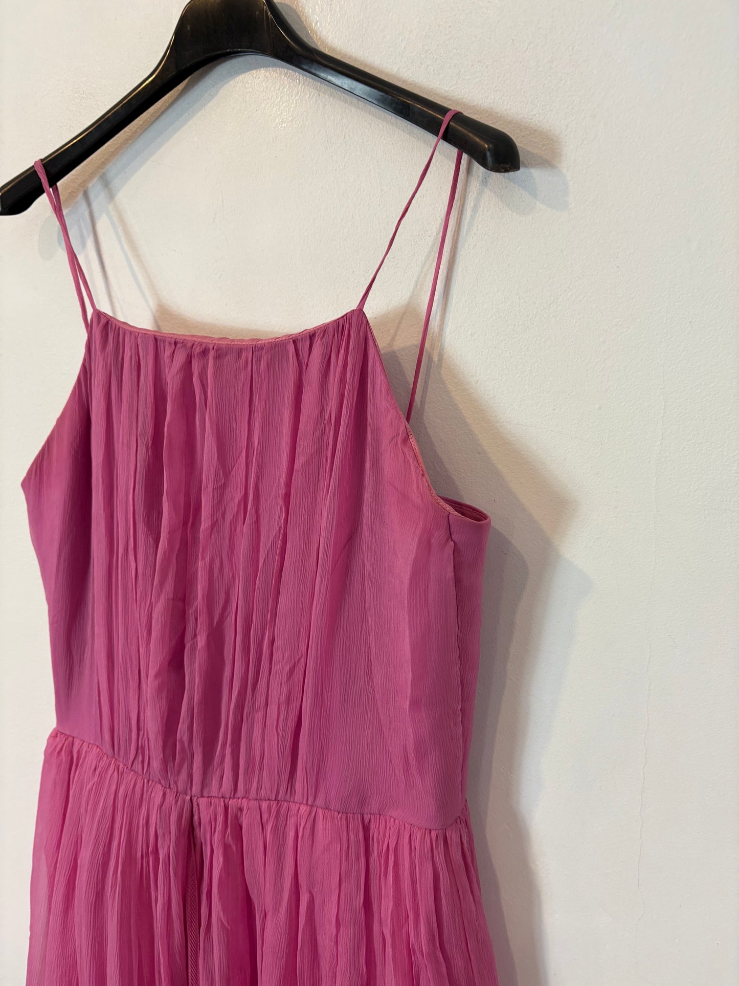 DAVID CHRISTIAN. Vestido midi rosa gasa