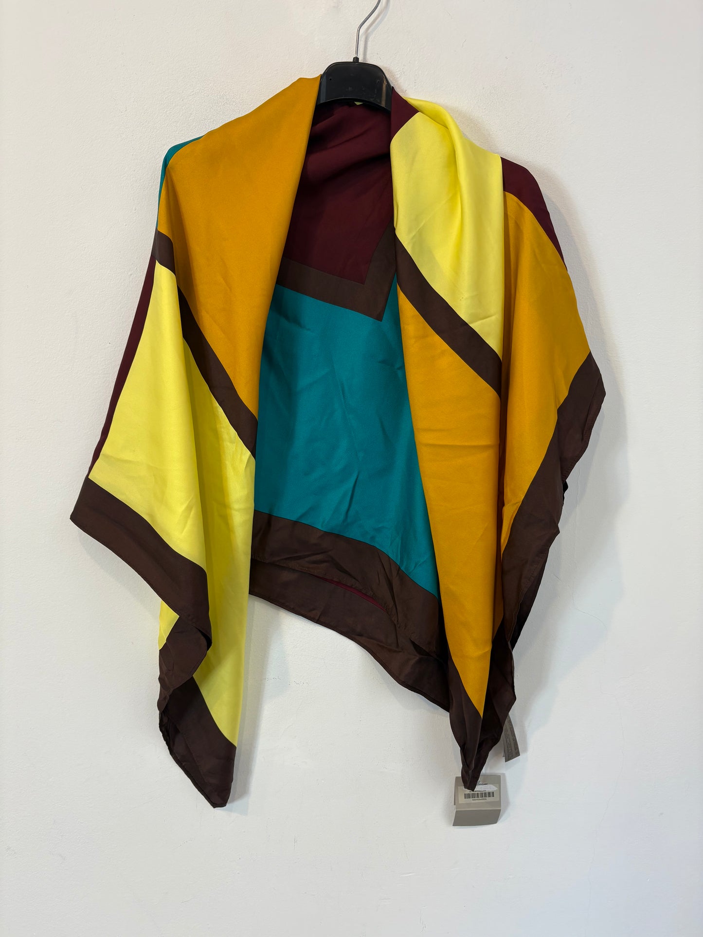 UTERQÜE. Pañuelo seda colores