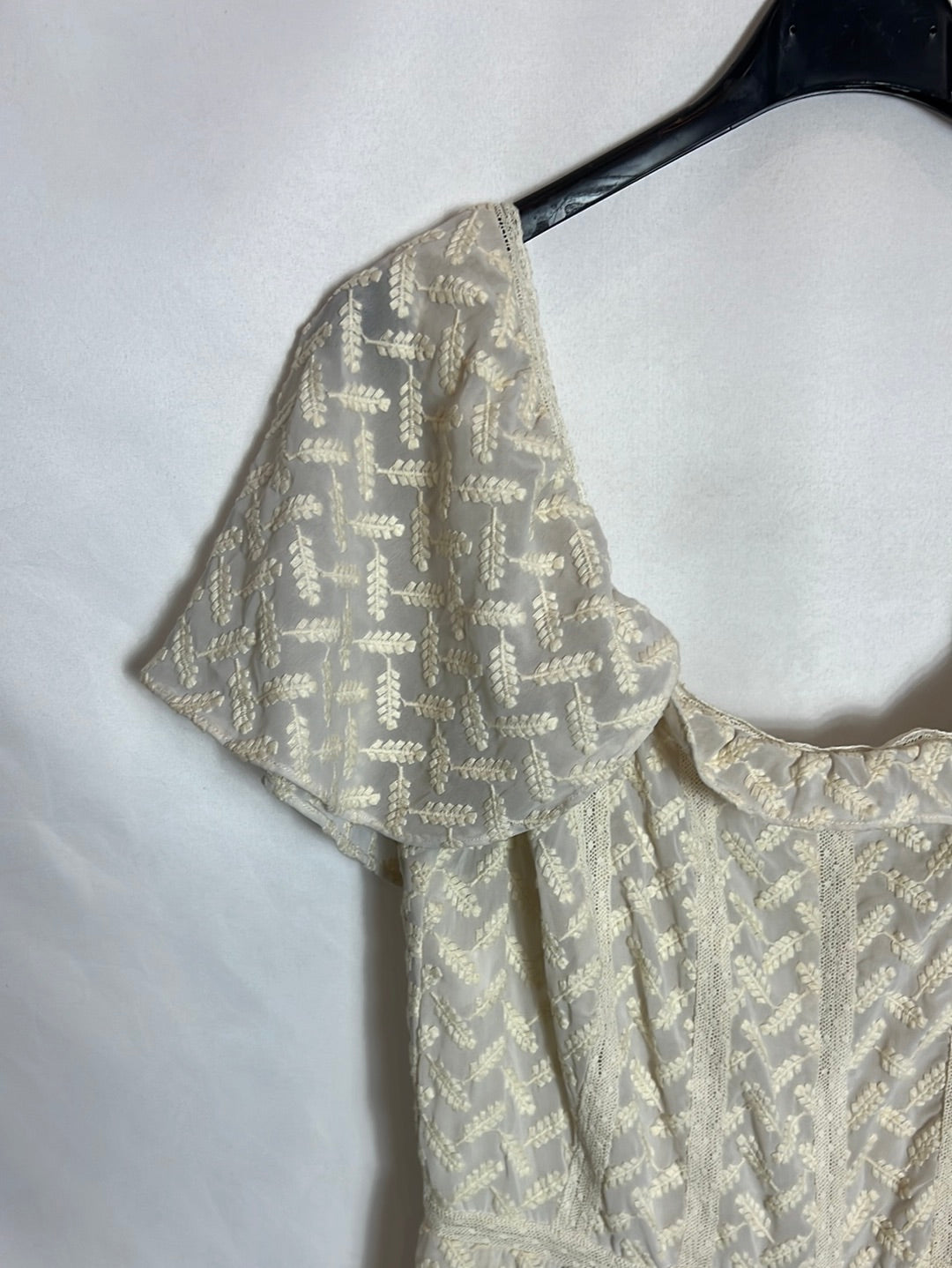 INTROPIA. Long, ecru-colored embroidered dress. Size 36